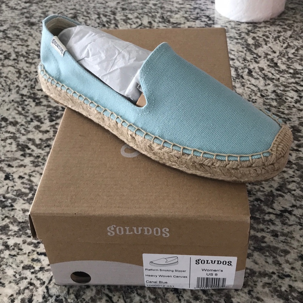 Canvas shoes never been worn